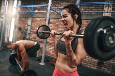 Beneficios de practicar CrossFit: El entrenamiento integral que revoluciona el fitness