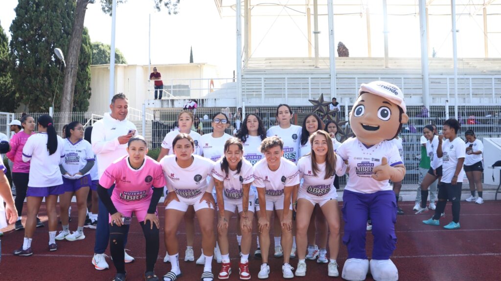 Las hidalguenses celebraron el campeonato regional después de vencer 4-0 al Estado de México en la final y asegurar su pase a la etapa nacional.